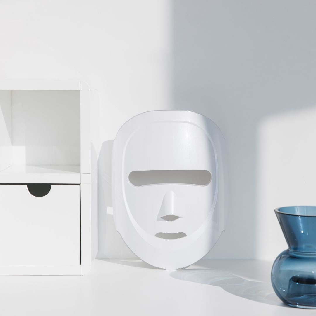 Eco Face Platinum LED Mask (Pearl White) by ECO FACE PLATINUM
