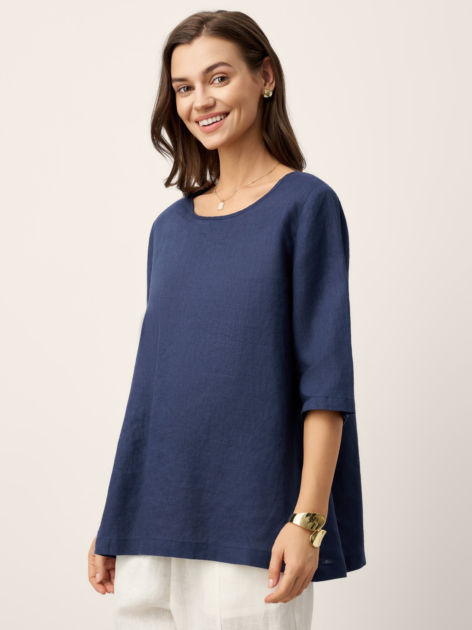 100% Linen Relaxed Back Button Top with Tab Sleeves SYLVANA by LINTICO