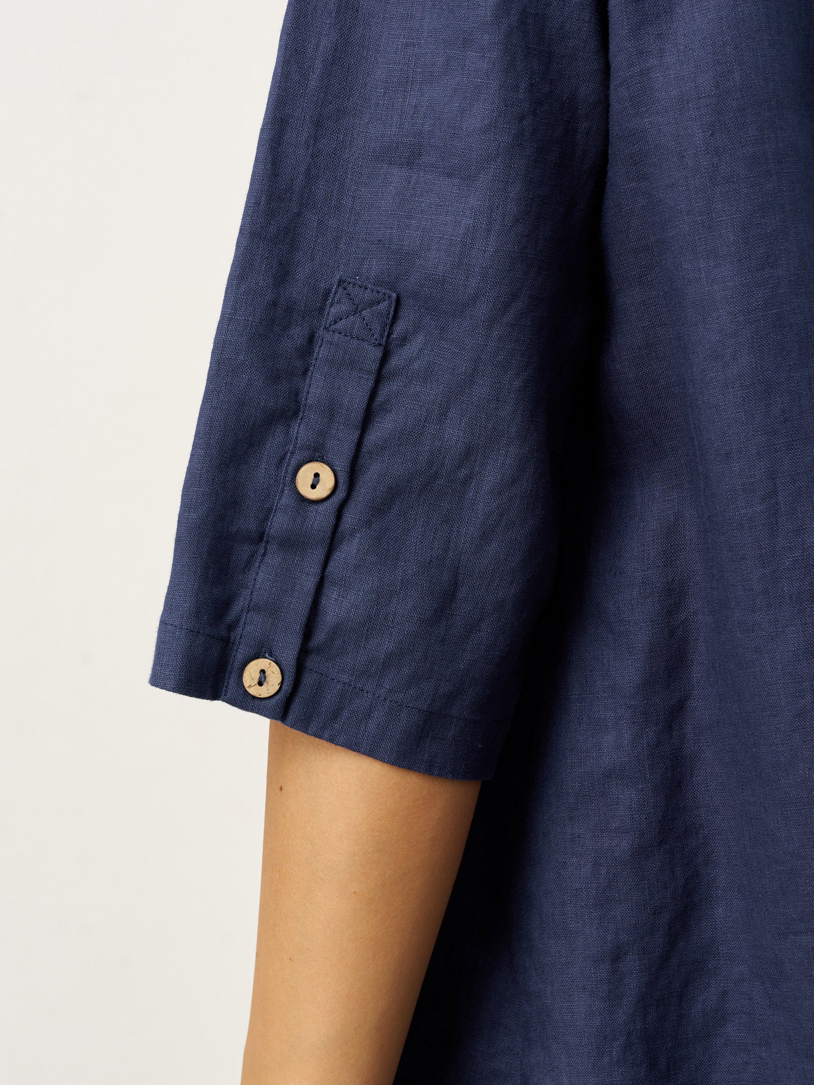 100% Linen Relaxed Back Button Top with Tab Sleeves SYLVANA by LINTICO