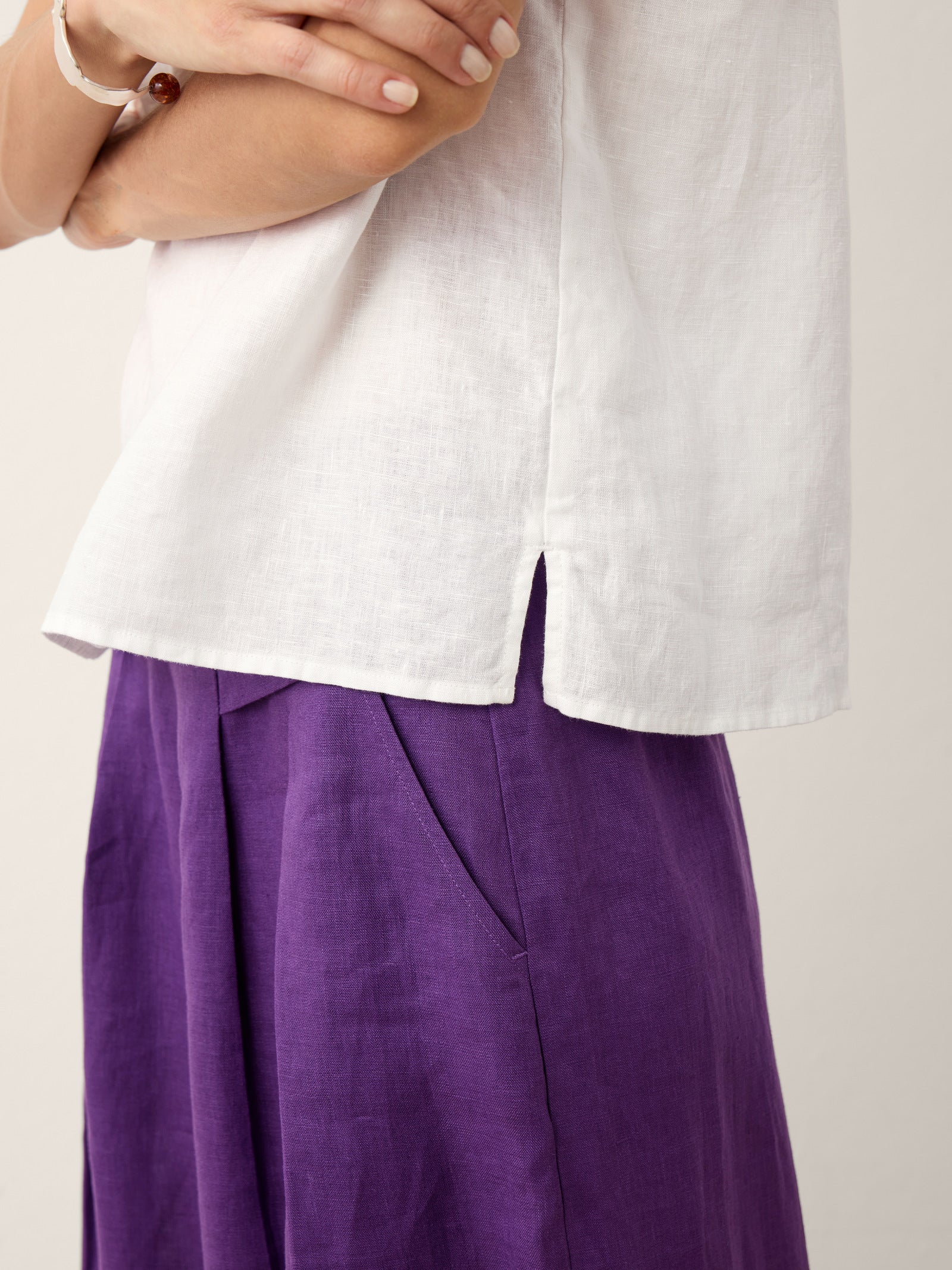 100% Linen Soft-Fold Collar Shell Button Top SABINE by LINTICO