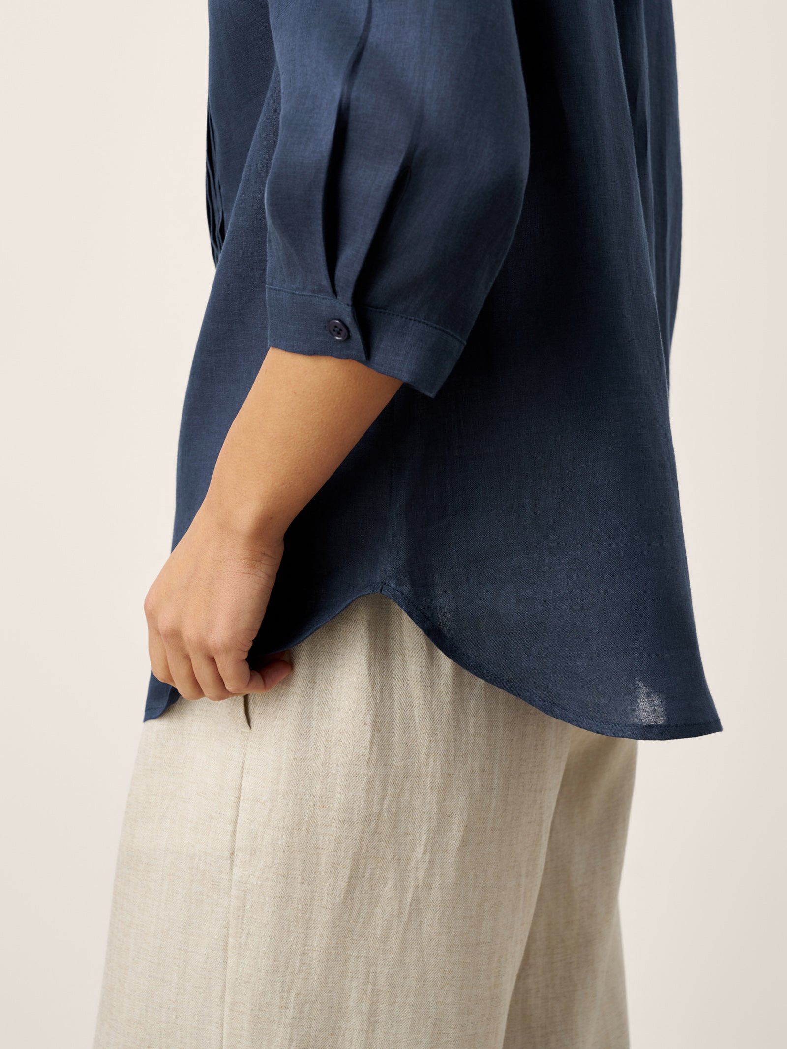 100% Linen Sculpted Accordion Pleat Crew Neck Shirt RANA by LINTICO