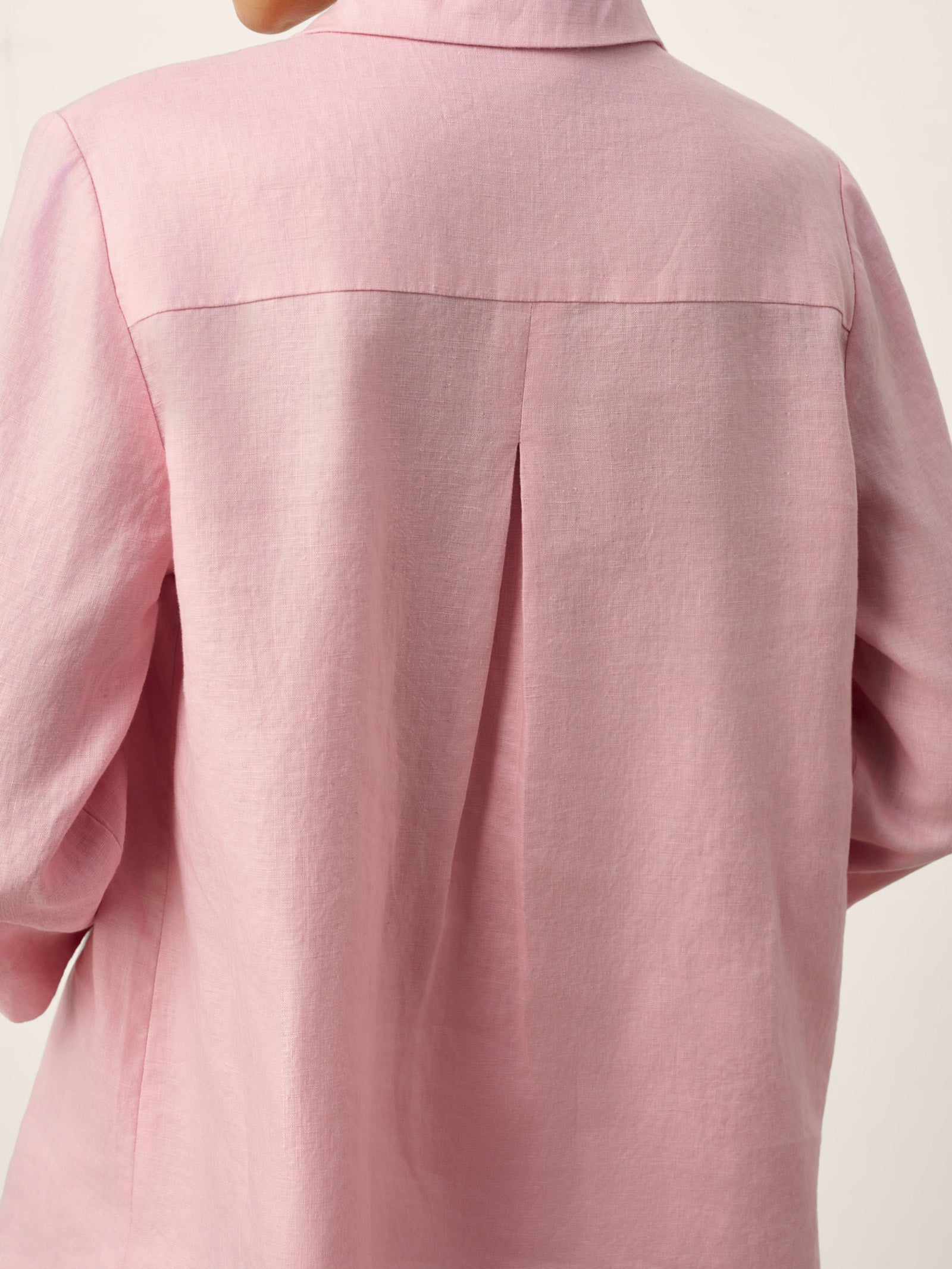 100% Linen Layered Lapel V-neck Sculpted Front Pleat Longline Top ODALYS by LINTICO