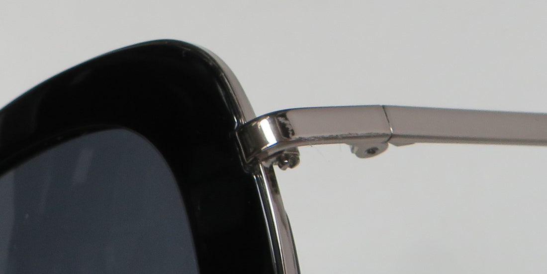 Isaac Mizrahi 30200 Sunglasses by ModaFrames