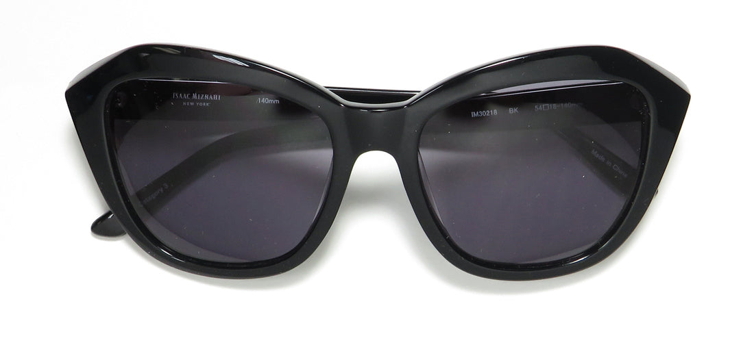 Isaac Mizrahi 30218 Sunglasses by ModaFrames