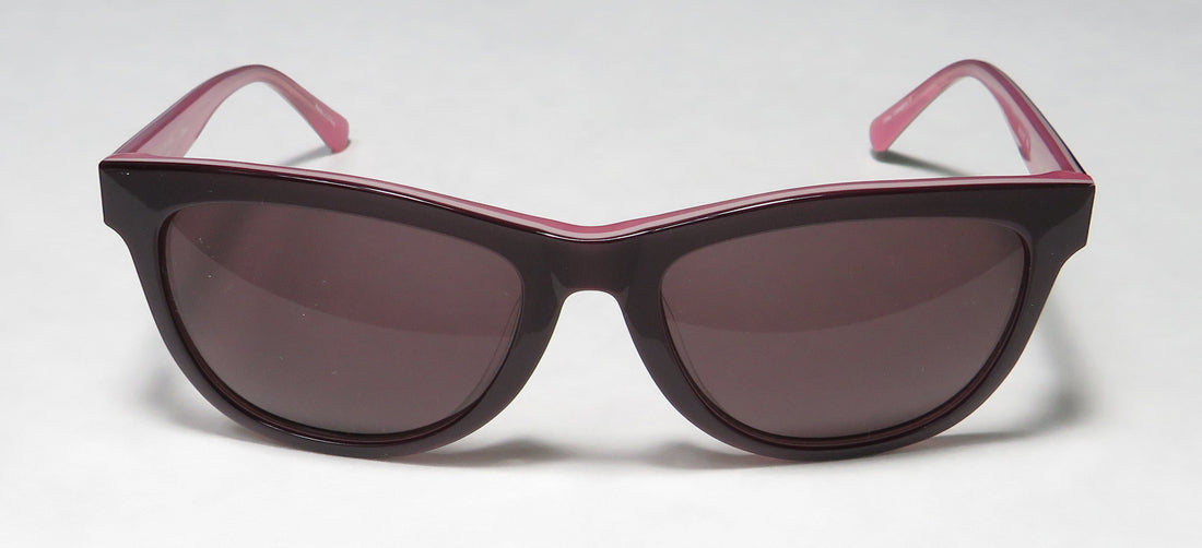Isaac Mizrahi 30202 Sunglasses by ModaFrames