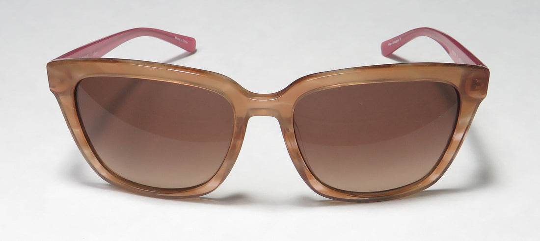 Isaac Mizrahi 30206 Sunglasses by ModaFrames