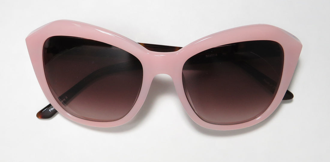 Isaac Mizrahi 30218 Sunglasses by ModaFrames
