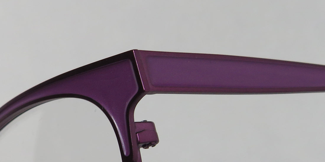 Isaac Mizrahi 30000 Eyeglasses by ModaFrames