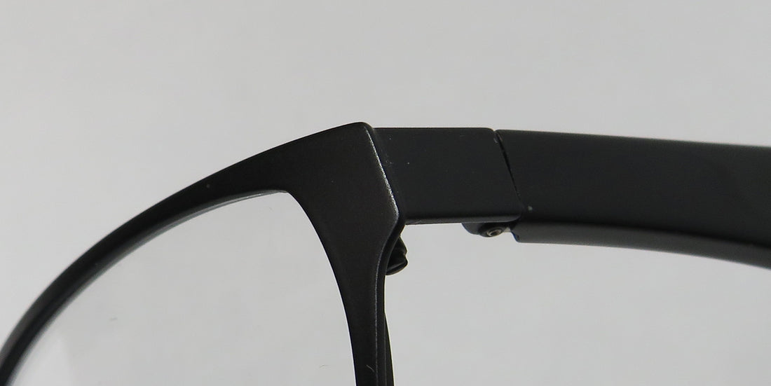 Vera Wang V092 Eyeglasses by ModaFrames