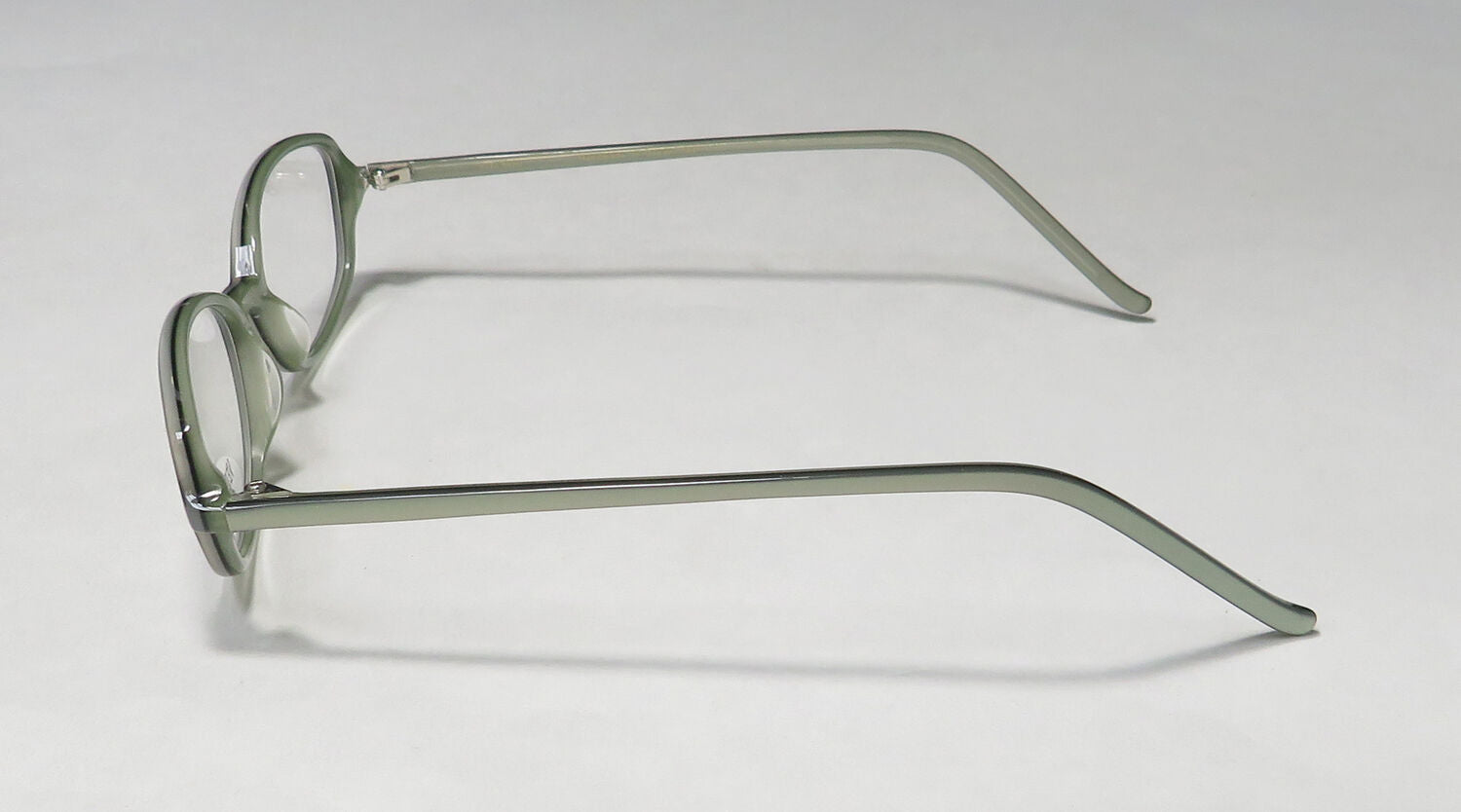 Vera Wang V006 Eyeglasses by ModaFrames