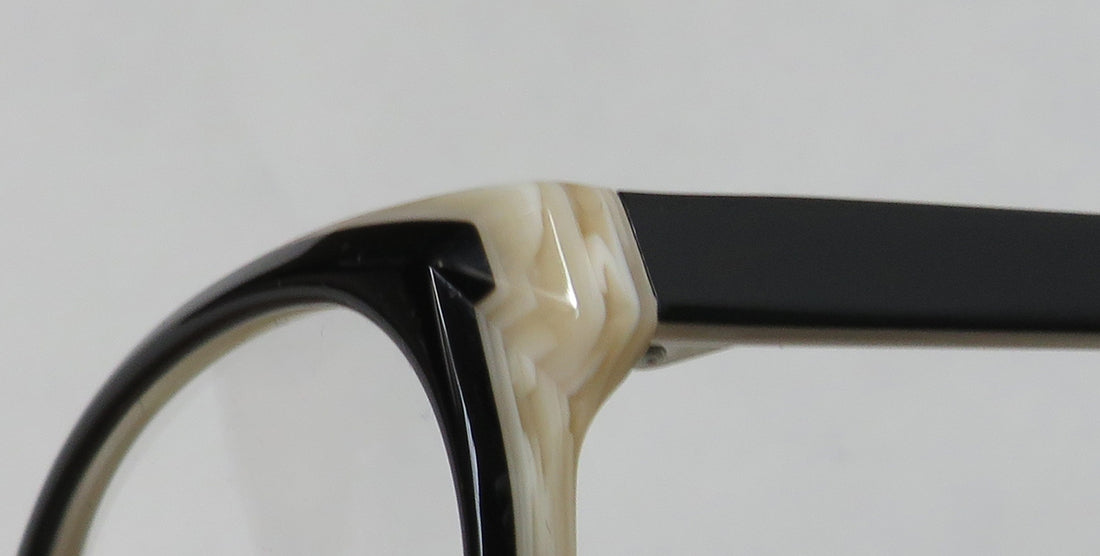 Vera Wang V356 Eyeglasses by ModaFrames