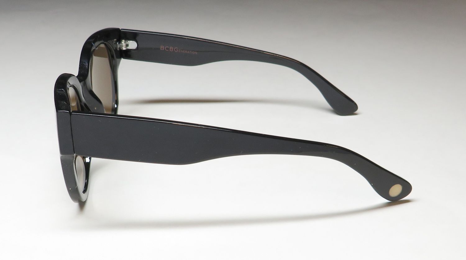 BCBG Bcbgeneration 1033 Sunglasses by ModaFrames
