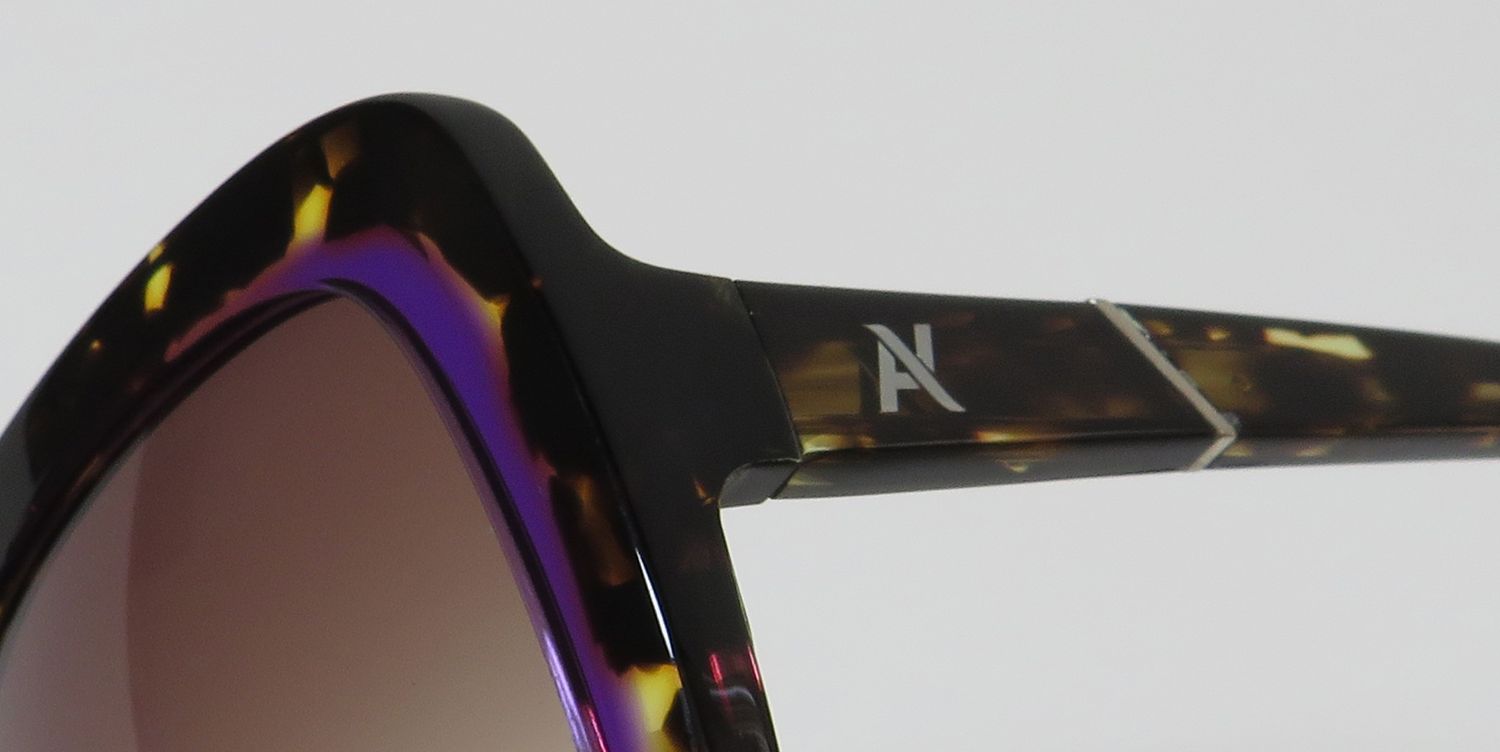 Yalea Sya027n Amalia Sunglasses by ModaFrames