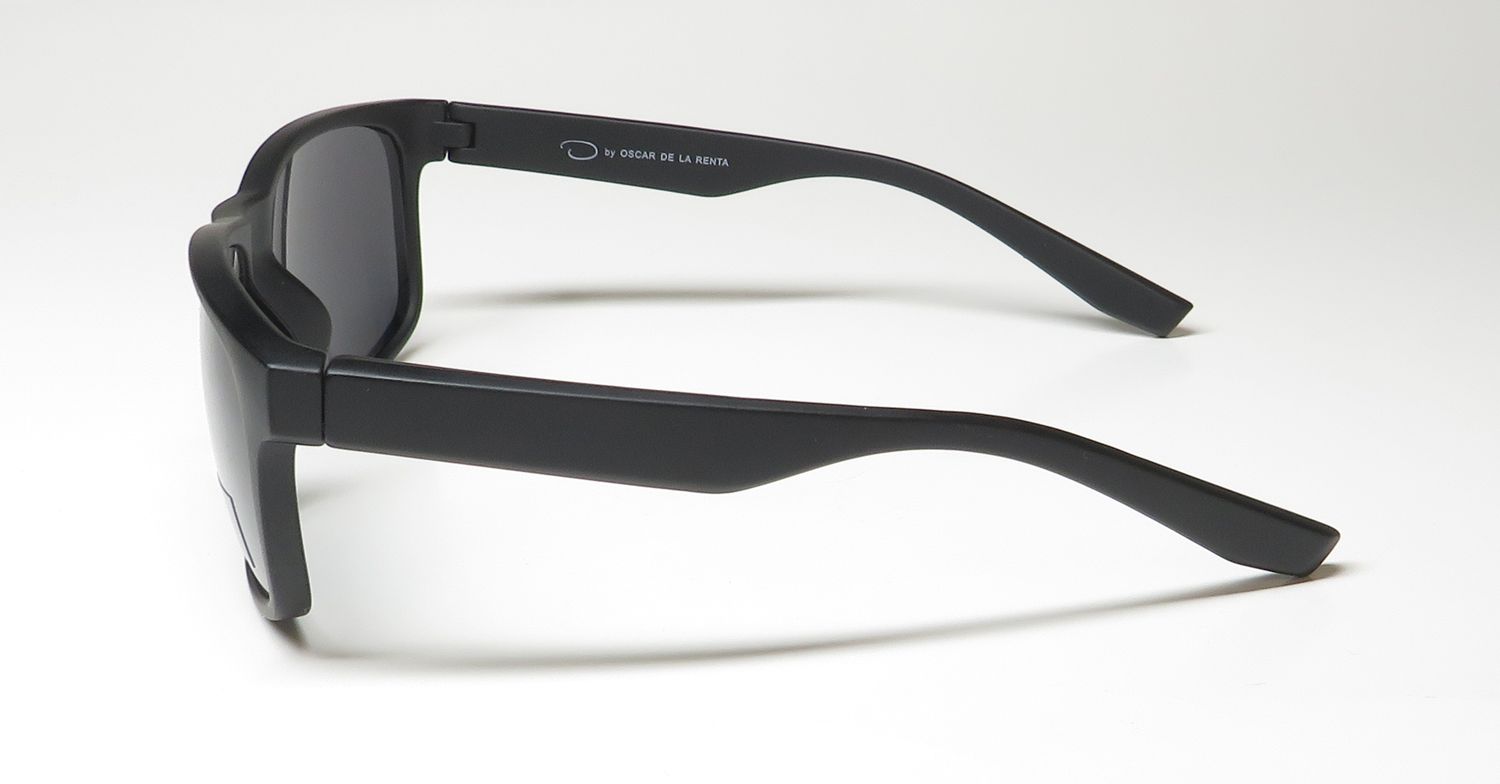 Oscar de la Renta Oscar 8009 Sunglasses by ModaFrames
