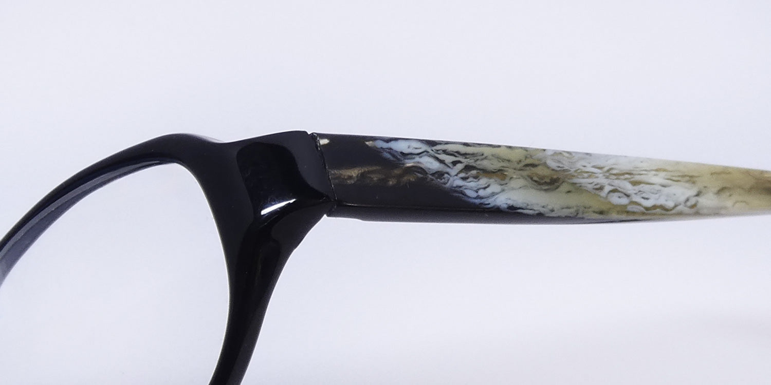 Vera Wang V45 Eyeglasses by ModaFrames