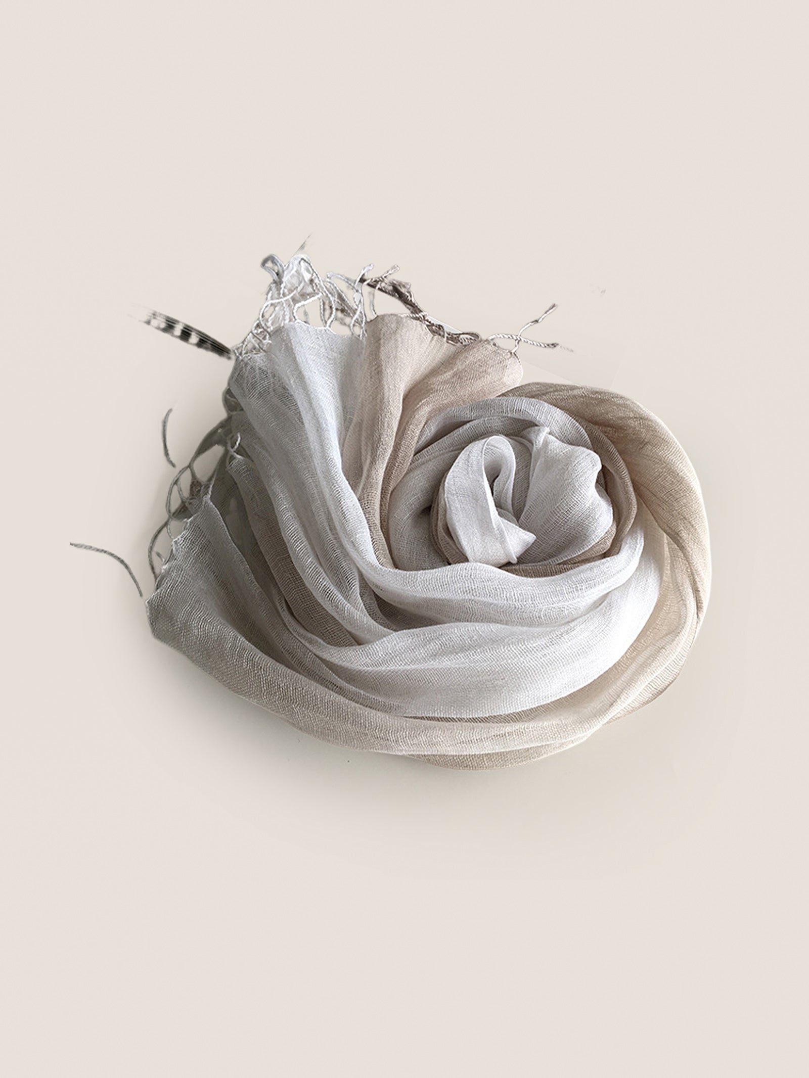 100% Linen Gradient Fringed Light Scarf by LINTICO