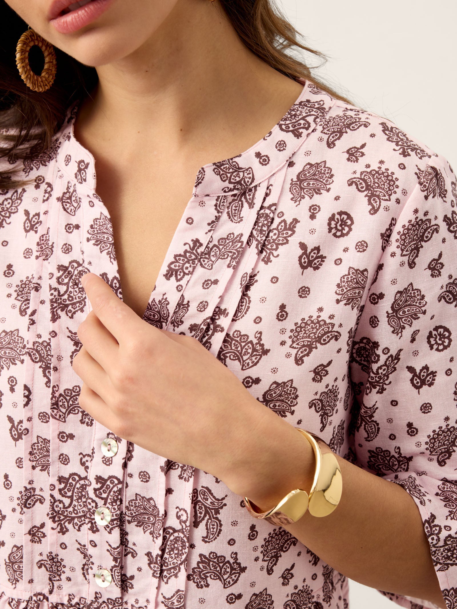 Linen Paisley Pintucked Ruffle-Cuff Midi Dress MAELYN by LINTICO