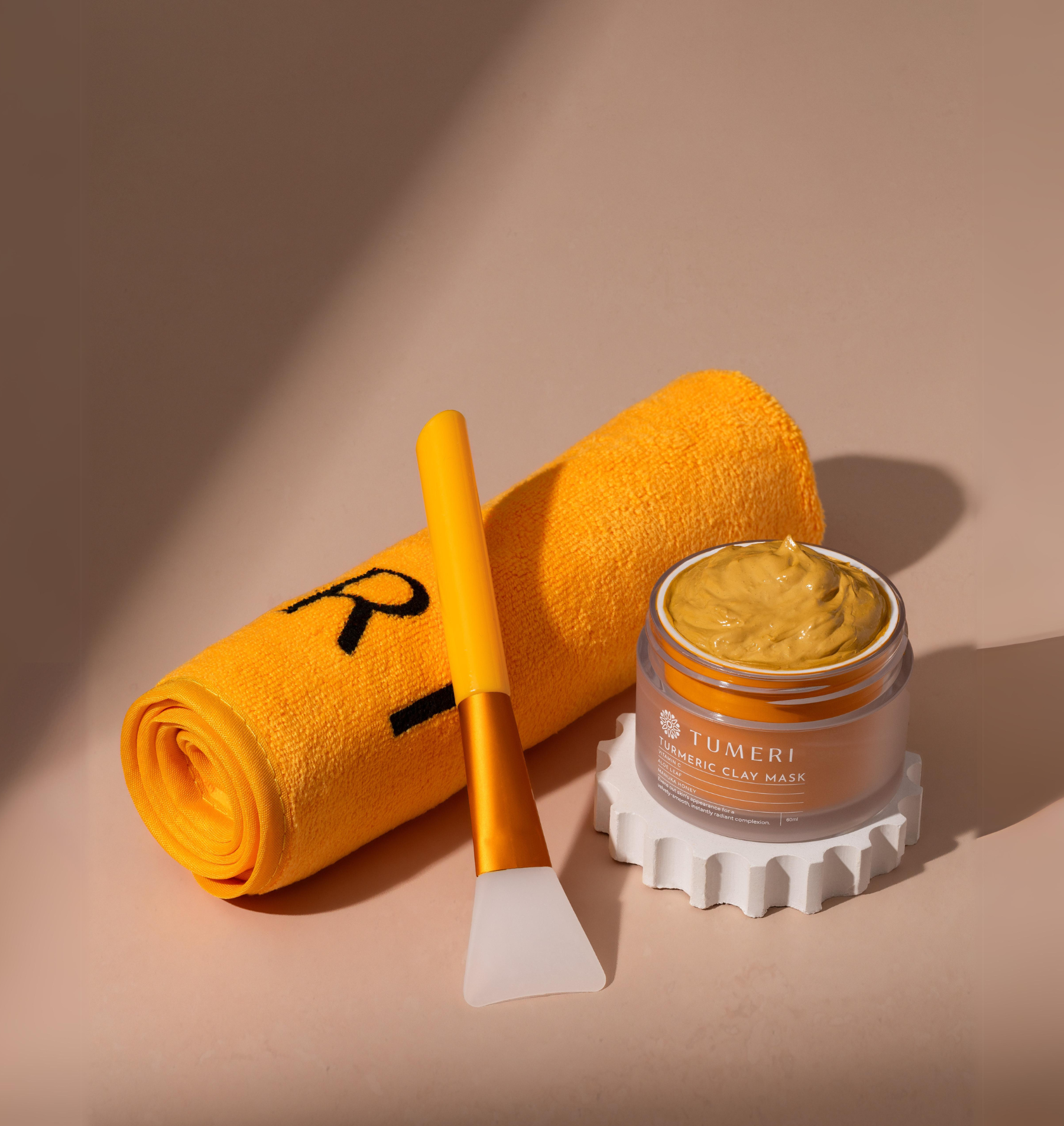 Turmeric + Vitamin C Clay Mask by TUMERI