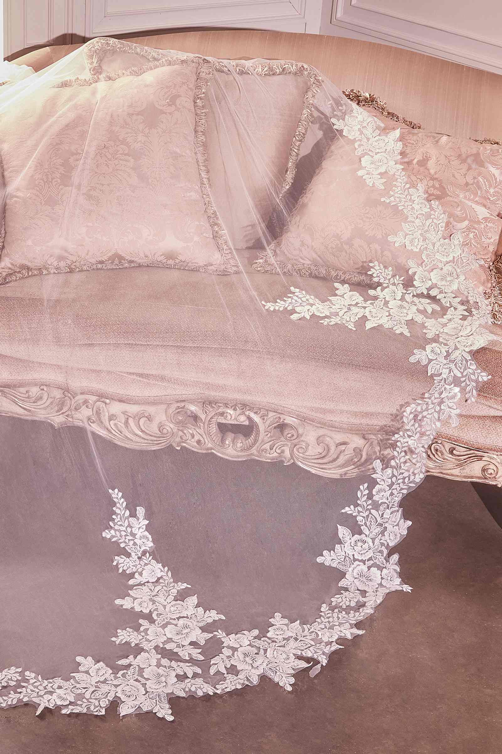 Floral Scalloped Lace Royal Veil by DiscountDressShop