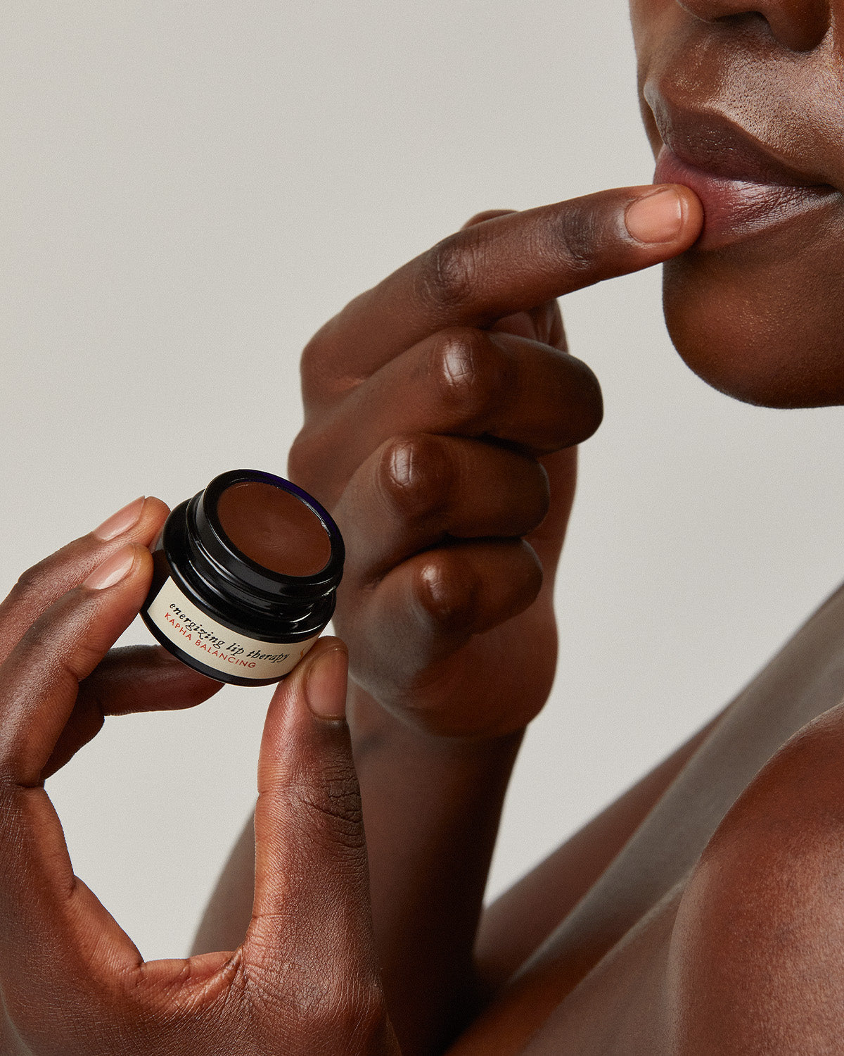 Energizing Lip Therapy by Surya