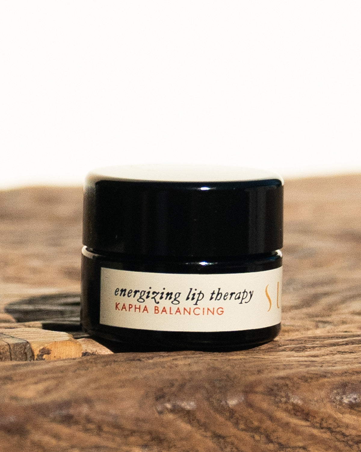 Energizing Lip Therapy by Surya