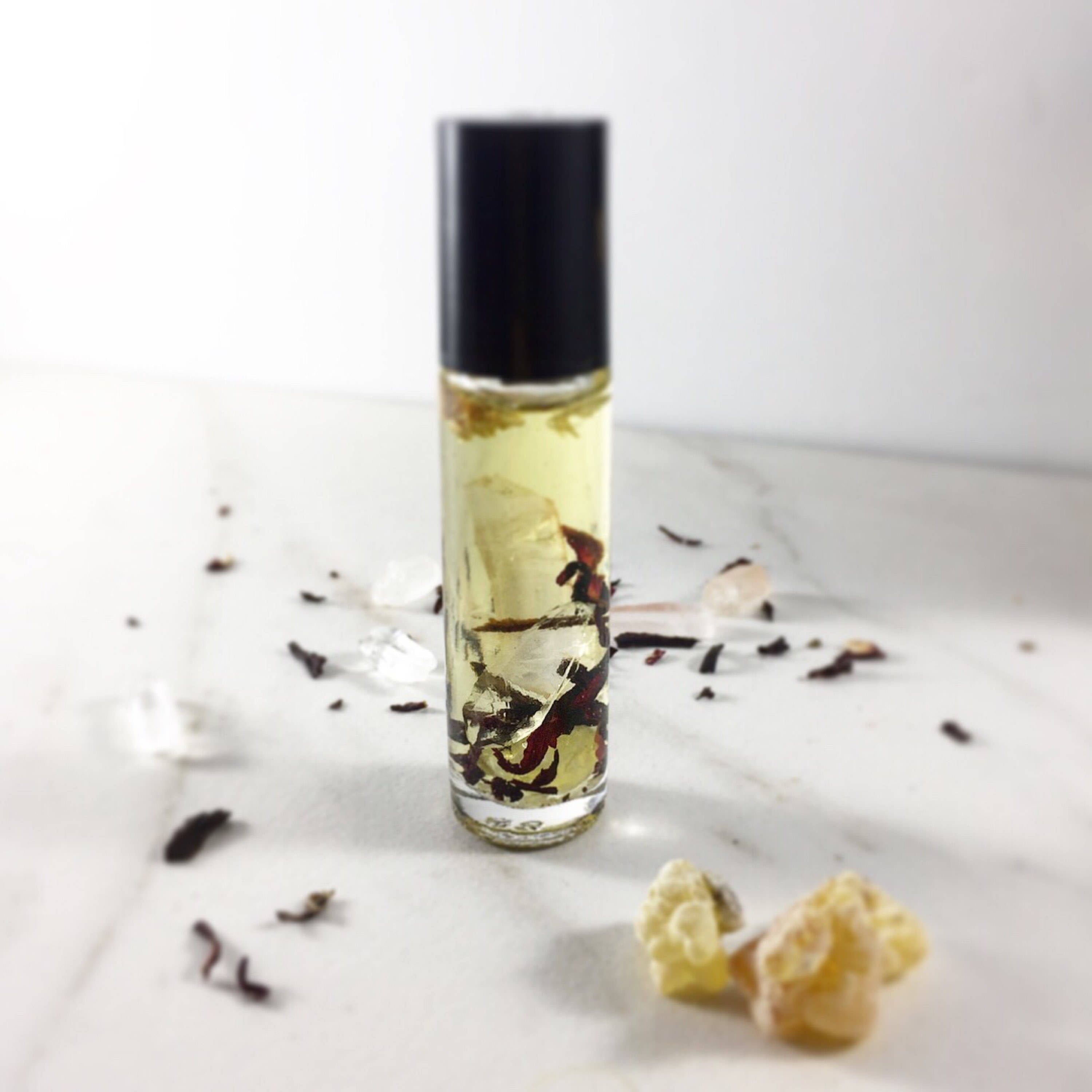Essential Oil Blend with Crystals Frankincense and Palo Santo / Spirit Oil / Magic Oil Blend / Organic Meditation Blend / Spiritual Oil by Butter Me Up Organics