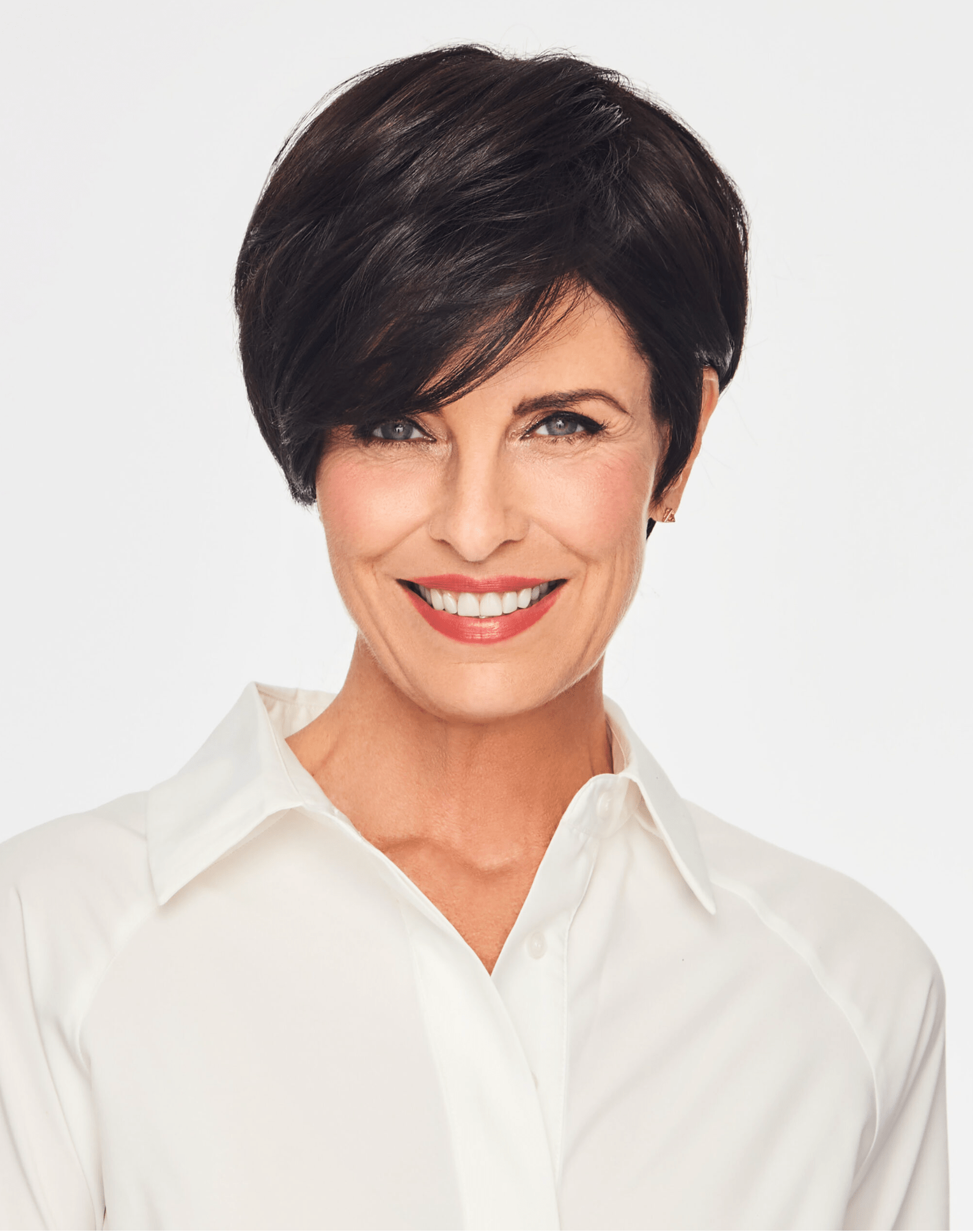 HairUWear Notion Short Pixie Wig – Dark Blonde