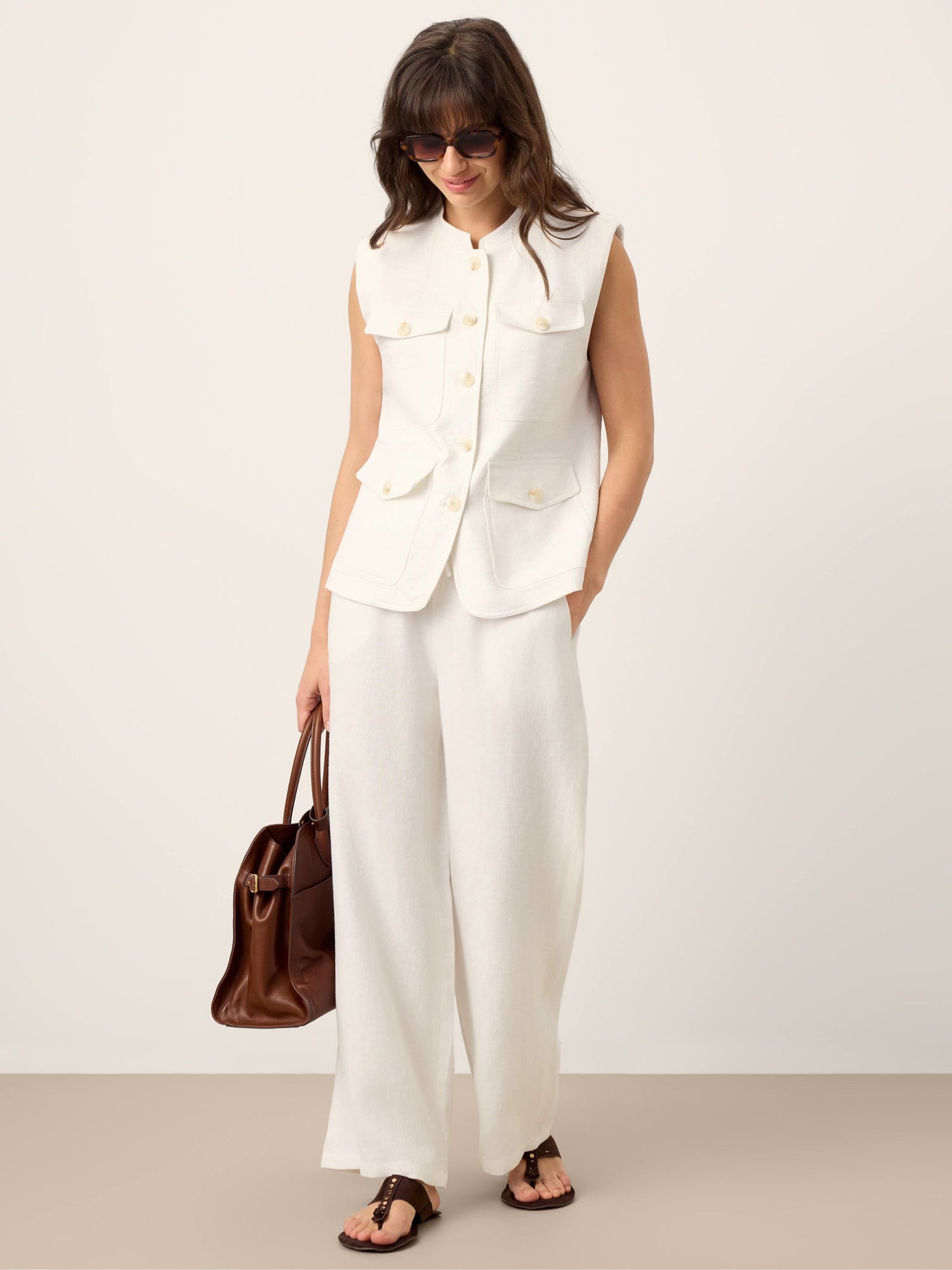 Linen Four-Pocket Tailored Sleeveless Vest COSIMA by LINTICO