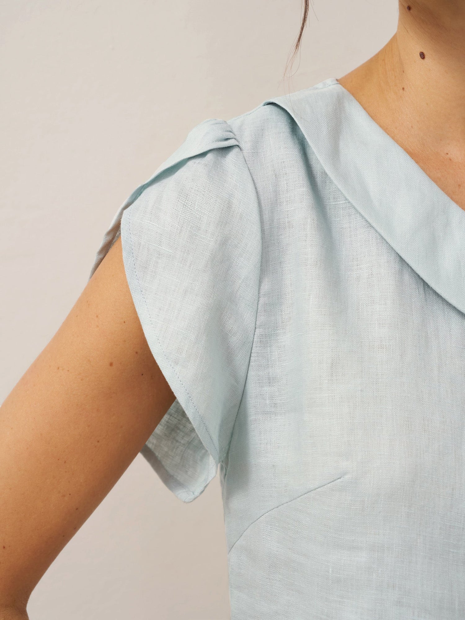 100% Linen Crescent Collar Flutter Sleeve Top FARA by LINTICO