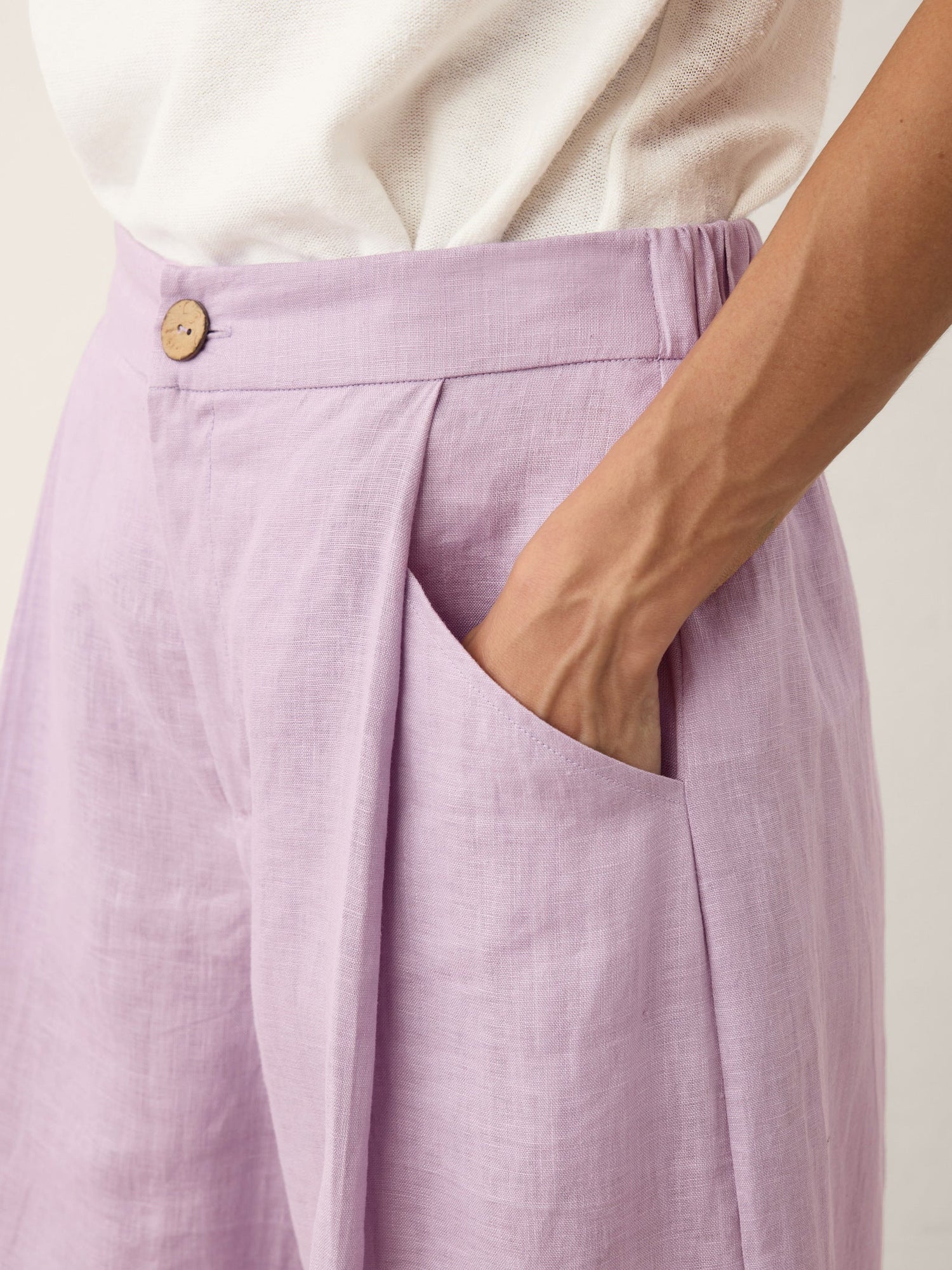 100% Linen A-Line Bermuda Shorts RAVENNA by LINTICO