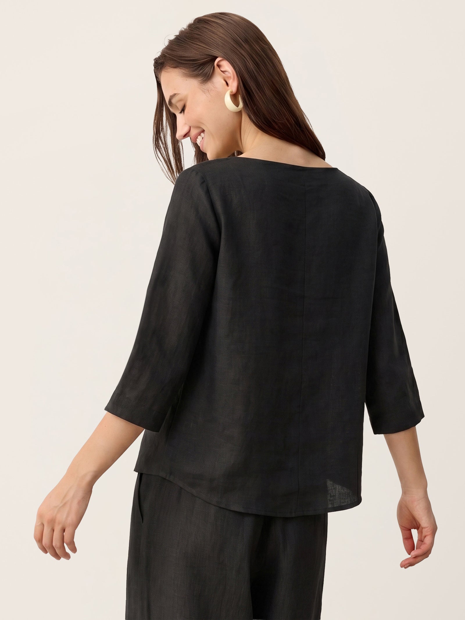 100% Linen Asymmetric-Hem Button-Trim Top NYLA by LINTICO