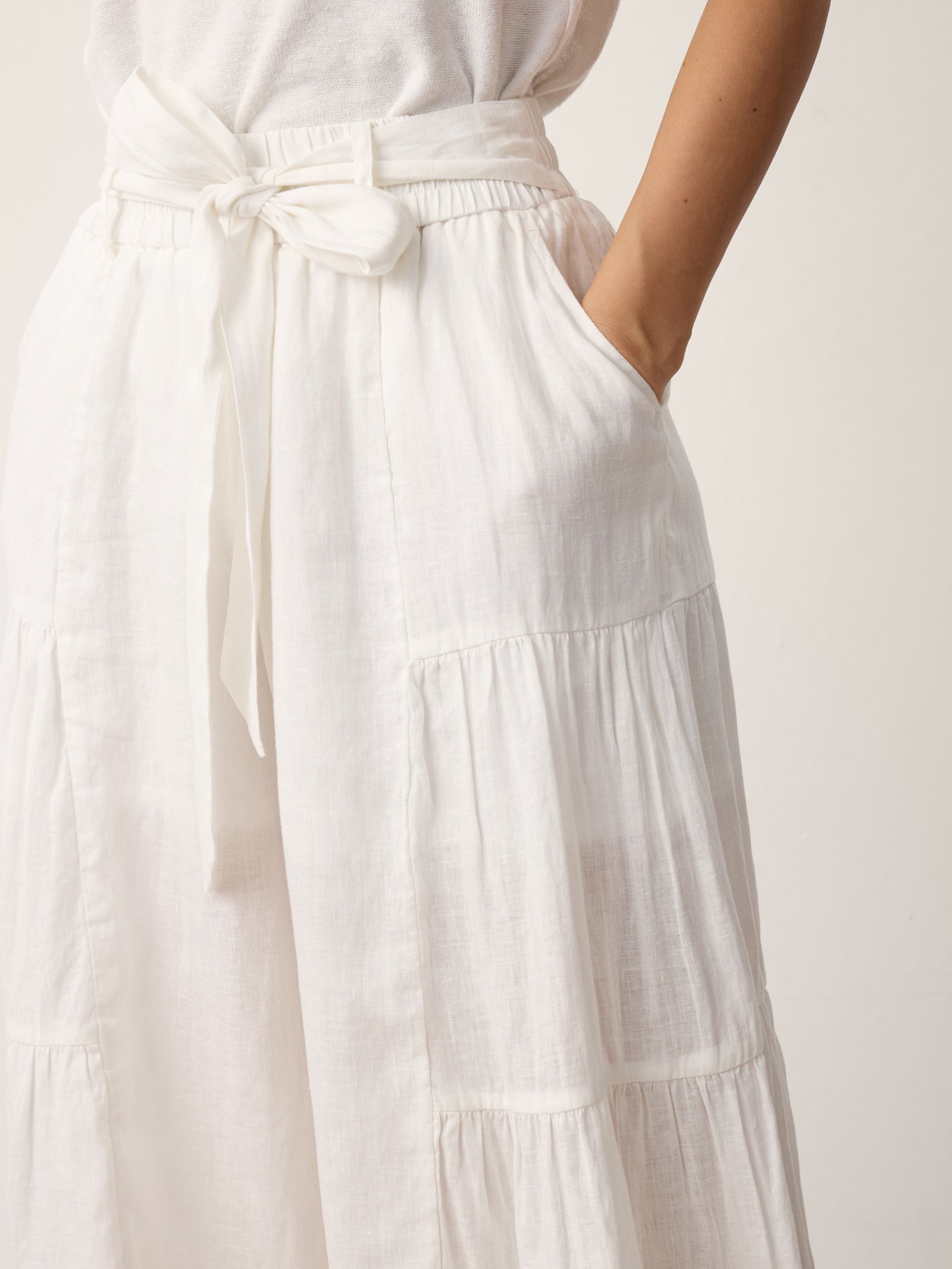 100% Linen Bow-Waist Tiered Pants TARYN by LINTICO