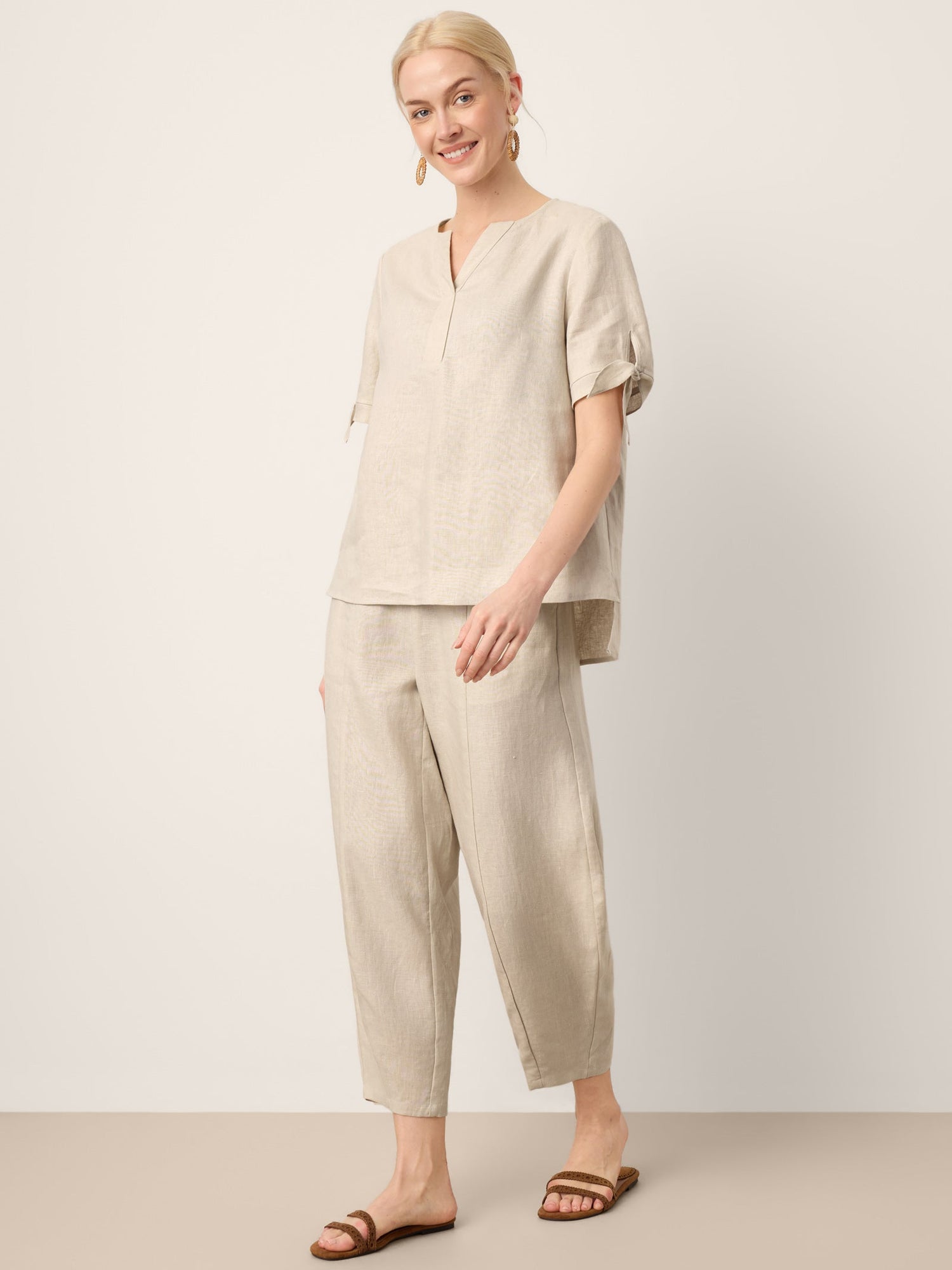 100% Linen Drawstring Waist Tapered Cropped Pants LANEY by LINTICO