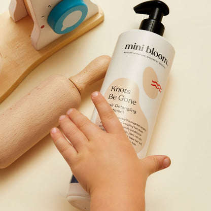 Knots Be Gone by mini bloom