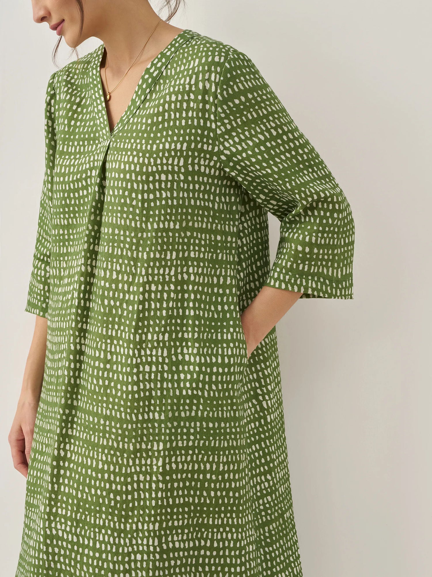 100% Linen V-Neck Dot Mini Dress LIRA by LINTICO