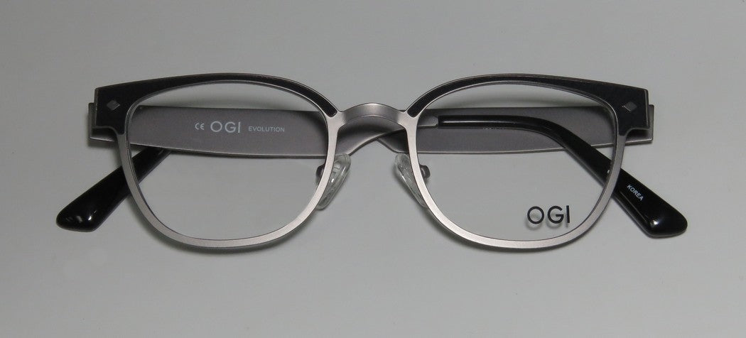 Ogi 4301 Eyeglasses by ModaFrames