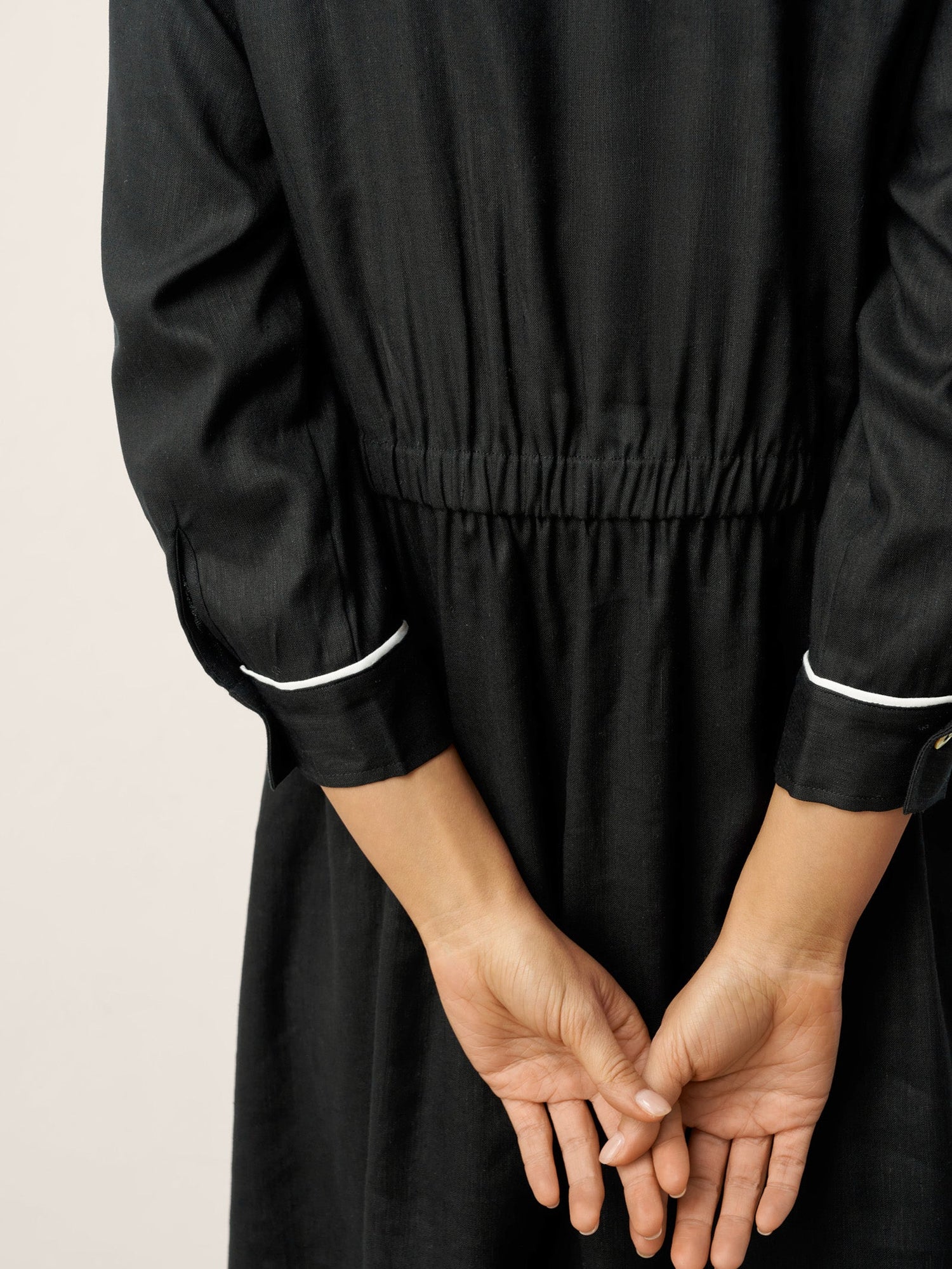 Linen-Lyocell Contrast Trim Gathered Midi Dress NYX by LINTICO
