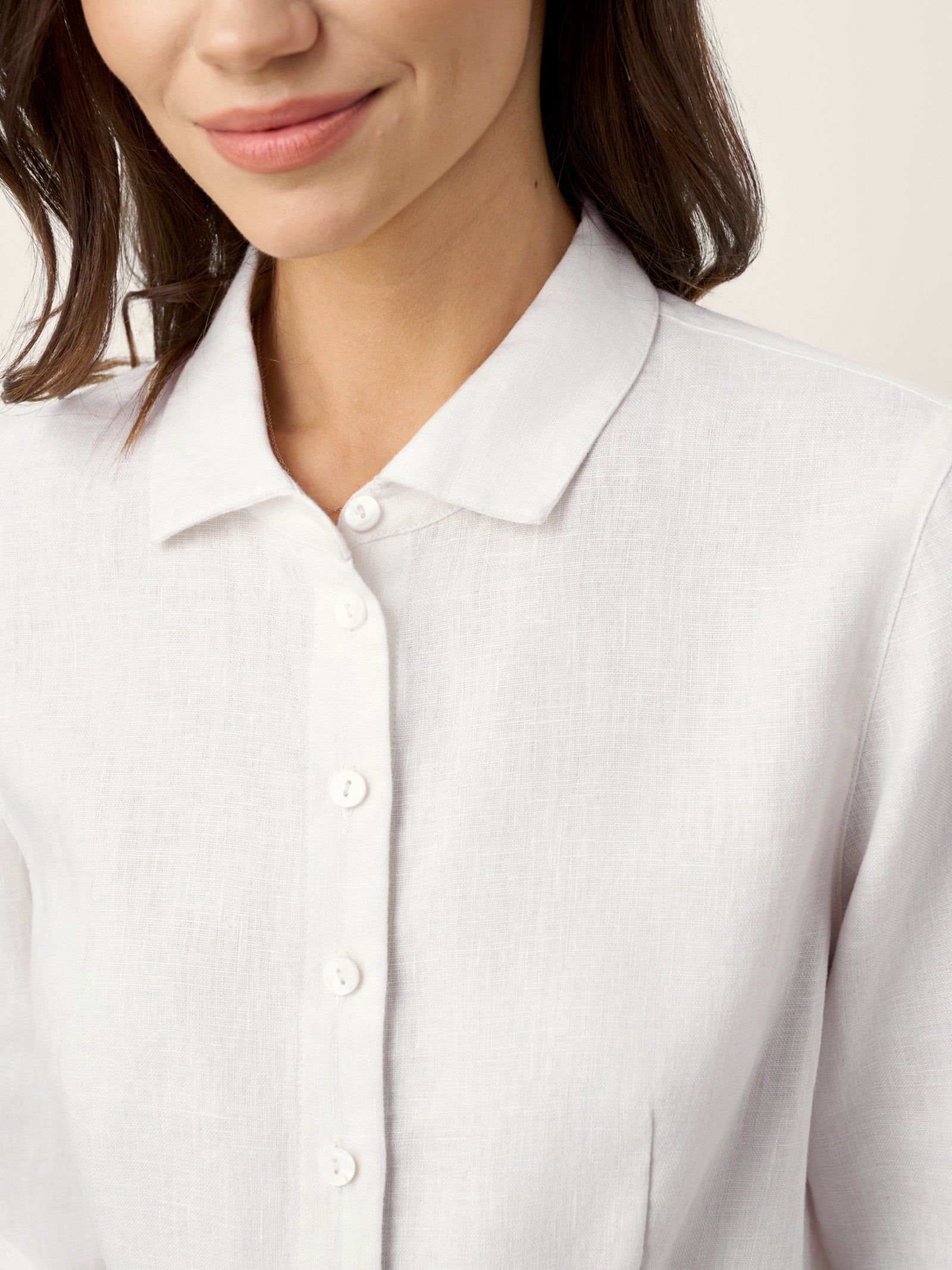 100% Linen Small Collar Curved Hem Tailored Shirt AVELINE by LINTICO