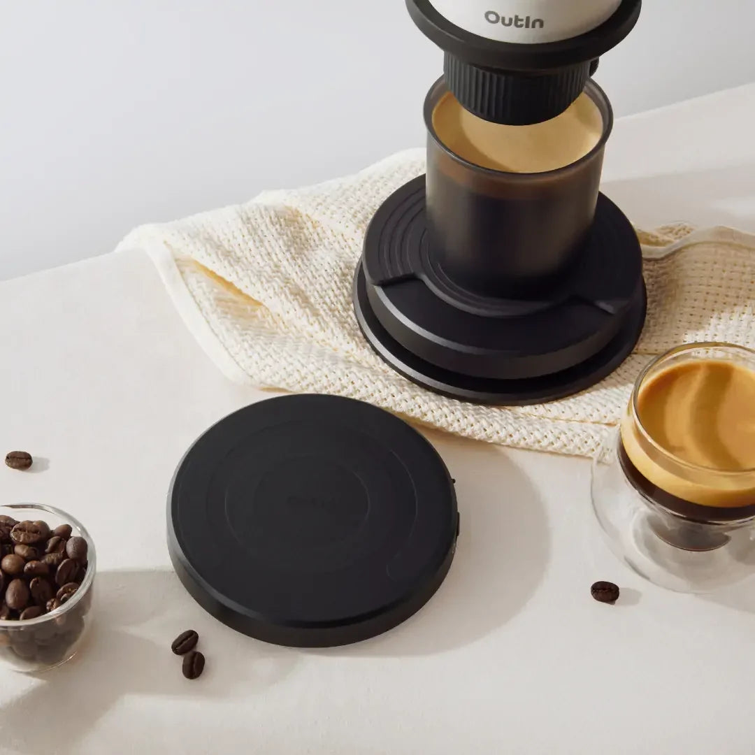 OutIn Claro Coffee Scale by OutIn