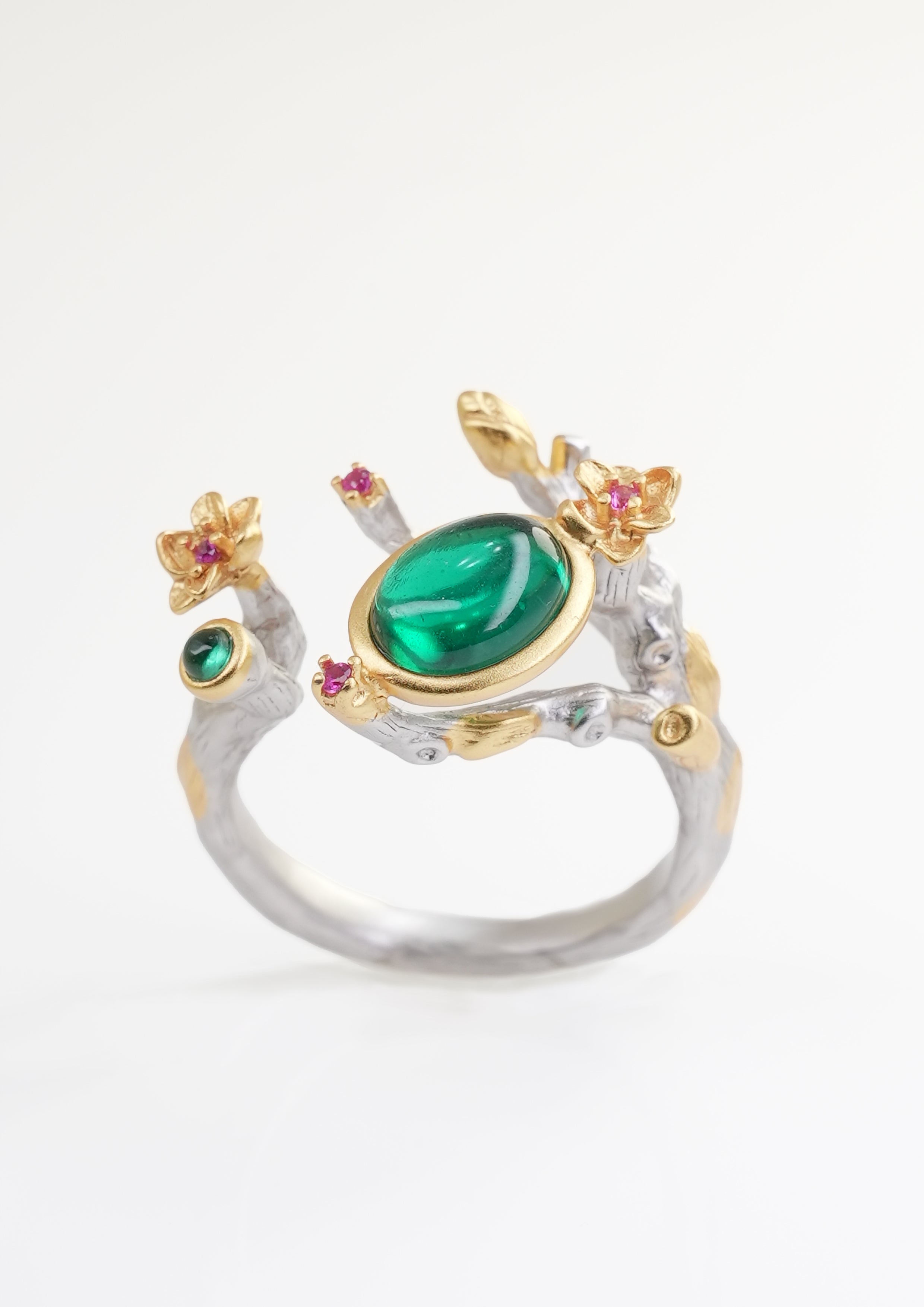 Exquisite Emerald Ring - Enchanted Branch by LINTICO