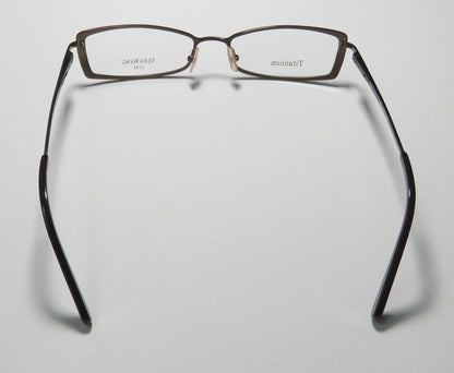 Vera Wang Luxe Trilogy I Eyeglasses by ModaFrames
