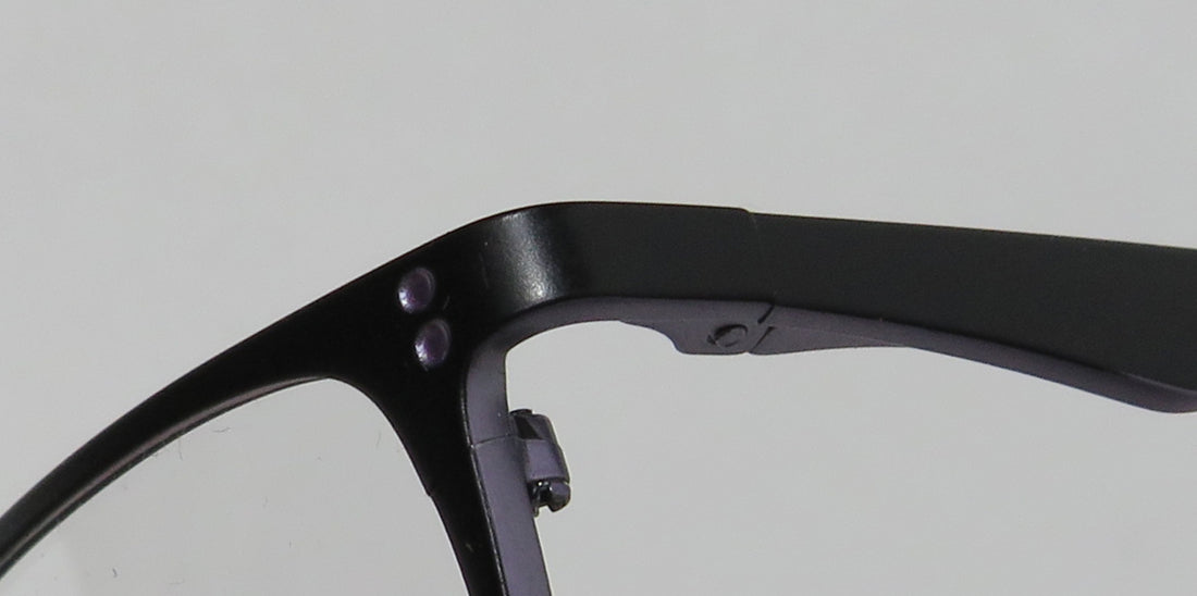 Isaac Mizrahi 30005 Eyeglasses by ModaFrames
