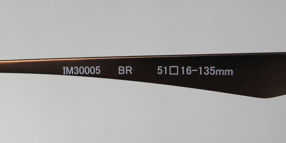 Isaac Mizrahi 30005 Eyeglasses by ModaFrames