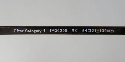 Isaac Mizrahi 30200 Sunglasses by ModaFrames