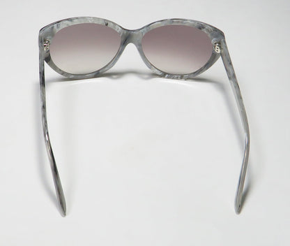 Isaac Mizrahi 30209 Sunglasses by ModaFrames