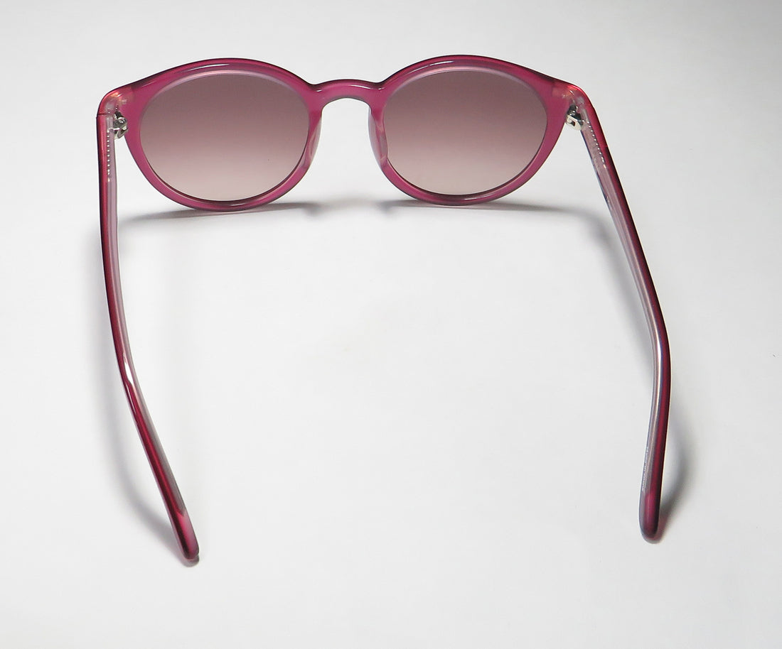 Isaac Mizrahi 30246 Sunglasses by ModaFrames