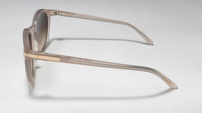 Isaac Mizrahi 30246 Sunglasses by ModaFrames