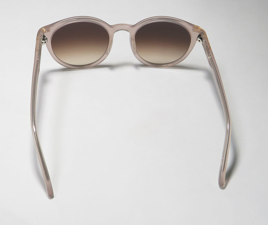 Isaac Mizrahi 30246 Sunglasses by ModaFrames