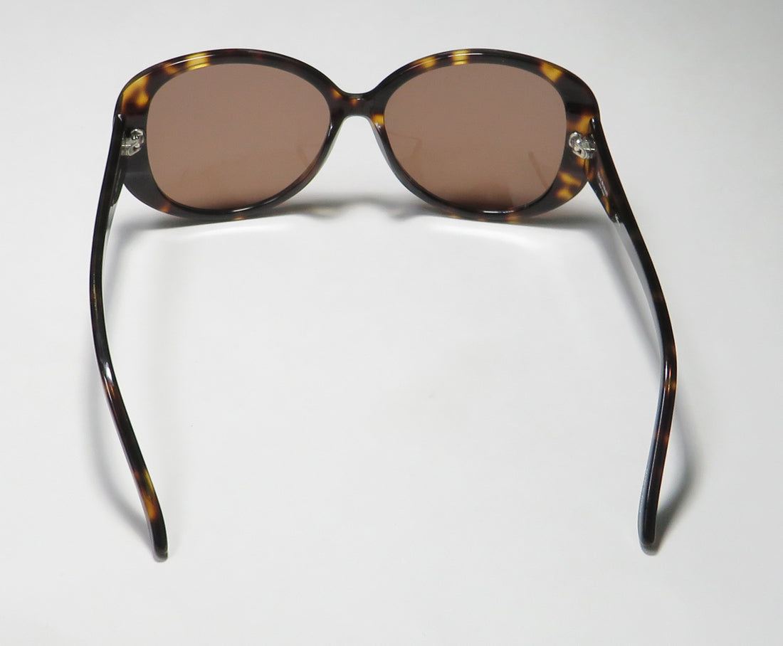 Isaac Mizrahi 30225 Sunglasses by ModaFrames
