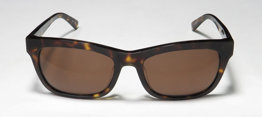 Isaac Mizrahi 30220 Sunglasses by ModaFrames